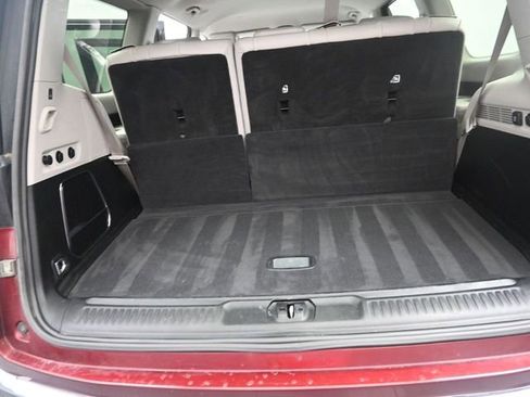 Used 2024 Jeep Wagoneer Series II w/ Flexible Seating Group image 14