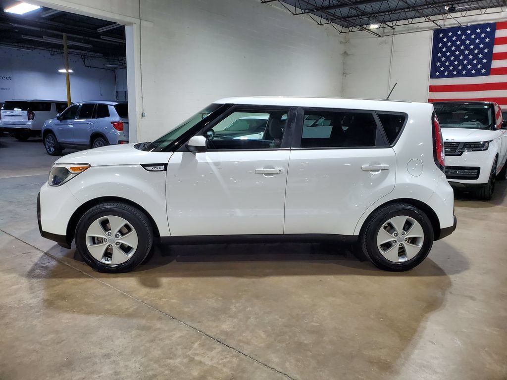 Used 2016 Kia Soul FWD image 13
