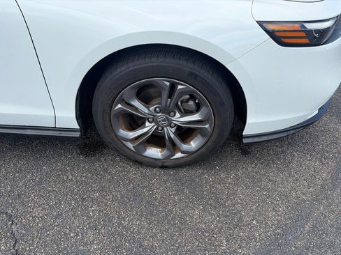 Used 2023 Honda Accord EX image 9