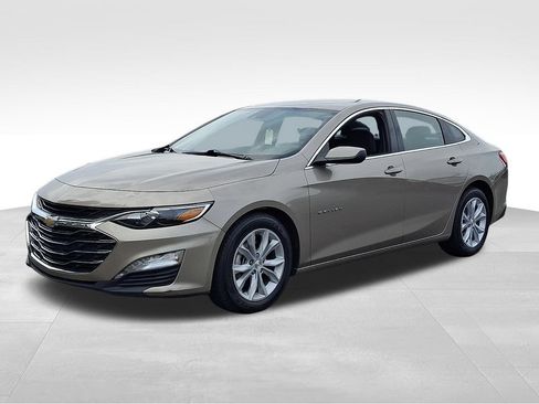 Used 2024 Chevrolet Malibu LT FWD image 3