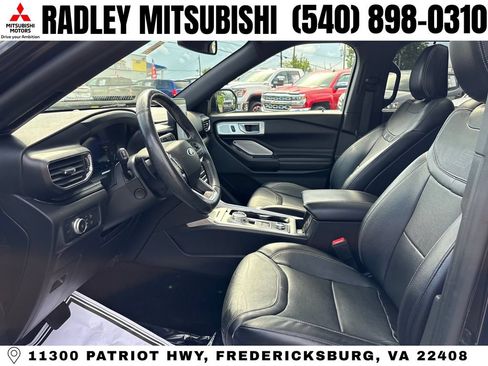 Used 2020 Ford Explorer ST w/ ST High-Performance Pack AWD/4WD image 3