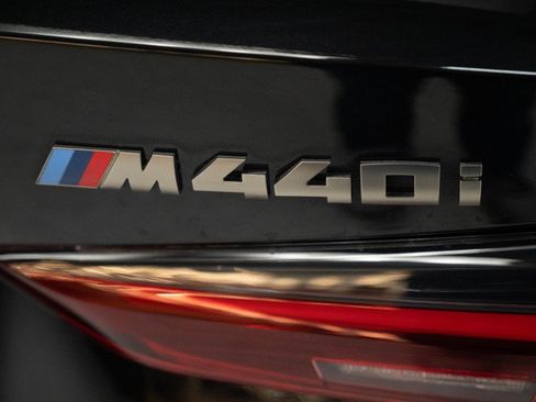 Used 2022 BMW M440i Convertible w/ Premium Package RWD image 29