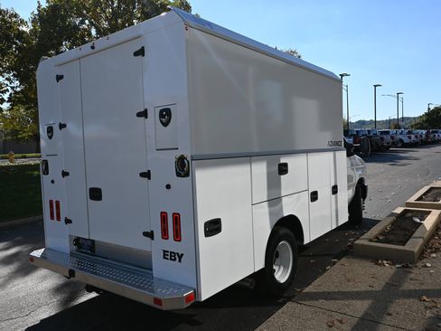 New 2026 Ford E-350 and Econoline 350 Super Duty w/ Power Equipment Group image 5