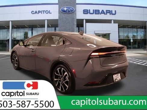 Used 2024 Toyota Prius Prime FWD image 5