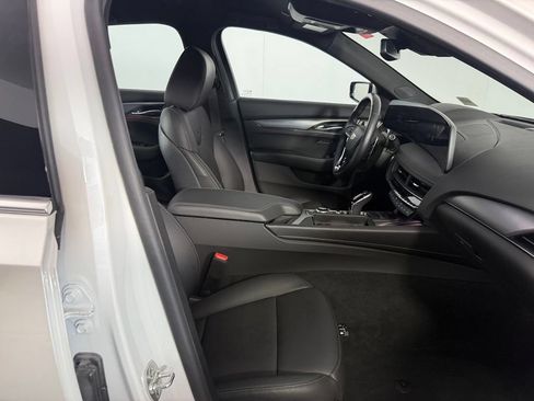 Used 2025 Cadillac CT5 Premium Luxury RWD image 29