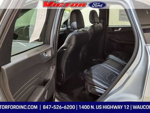 Used 2023 Ford Escape Platinum w/ Premium Technology Package AWD/4WD image 9