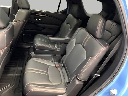 Used 2025 Honda Pilot TrailSport image 44