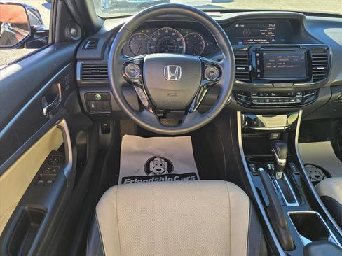 Used 2017 Honda Accord EX-L image 3