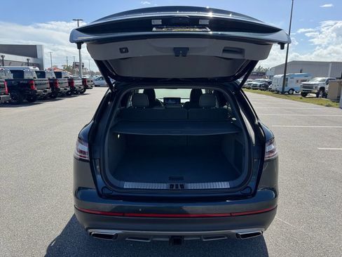 Used 2021 Lincoln Nautilus Reserve image 18