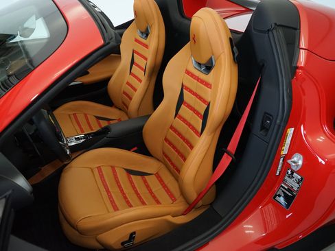 Used 2025 Ferrari 296 GTS RWD image 11