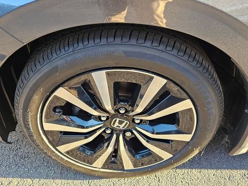 Used 2023 Honda Civic EX image 10