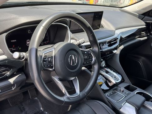 Used 2023 Acura MDX SH-AWD w/ Technology Package image 17