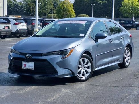 Certified 2025 Toyota Corolla LE FWD image 2
