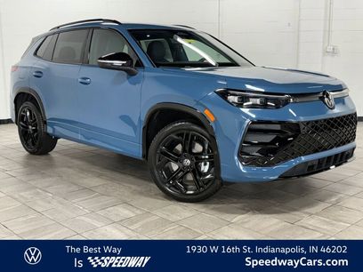 New 2025 Volkswagen Tiguan SE R-Line