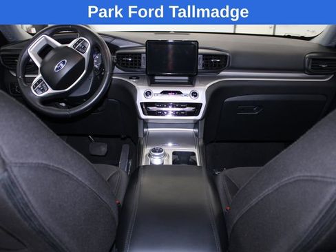 Used 2023 Ford Explorer XLT AWD/4WD image 27