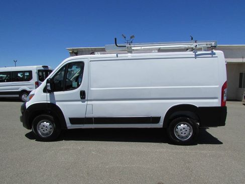 Used 2023 RAM ProMaster 2500 FWD image 9