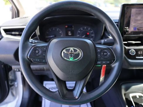 Used 2023 Toyota Corolla LE FWD image 15