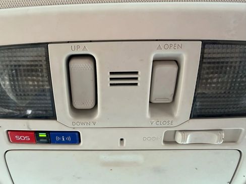 Used 2016 Subaru Outback 3.6R Limited image 42