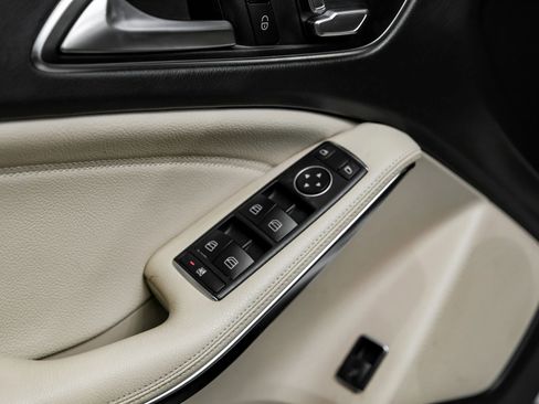 Used 2019 Mercedes-Benz GLA 250 image 39