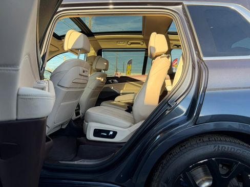 Used 2019 BMW X7 xDrive50i w/ Premium Package image 21