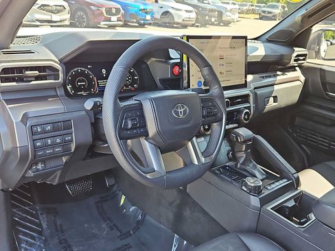Used 2024 Toyota Tacoma TRD Off-Road w/ TRD Off Road Premium Package AWD/4WD image 28