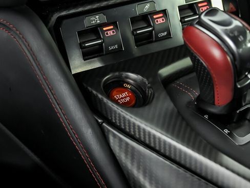 Used 2020 Nissan GT-R NISMO AWD/4WD image 32