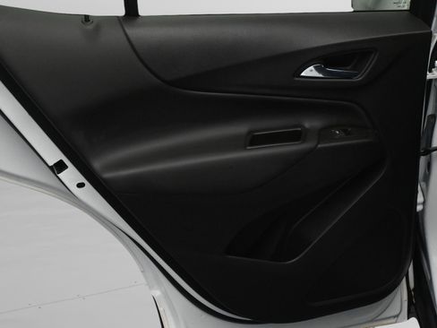 Used 2024 Chevrolet Equinox LT w/ LPO, Floor Liner Package FWD image 12