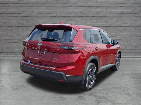 Used 2026 Nissan Rogue SV AWD/4WD image 11