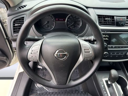 Used 2017 Nissan Altima 2.5 S w/ Power Driver Seat Package FWD image 24