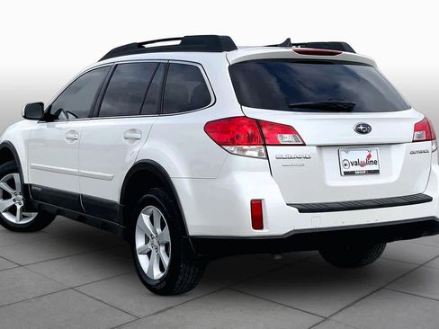 Used 2014 Subaru Outback 2.5i Premium w/ Accessory Value Package (OYT) AWD/4WD image 12