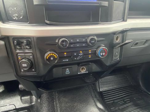 Used 2023 Ford F250 XL w/ XL Driver Assist Package AWD/4WD image 17