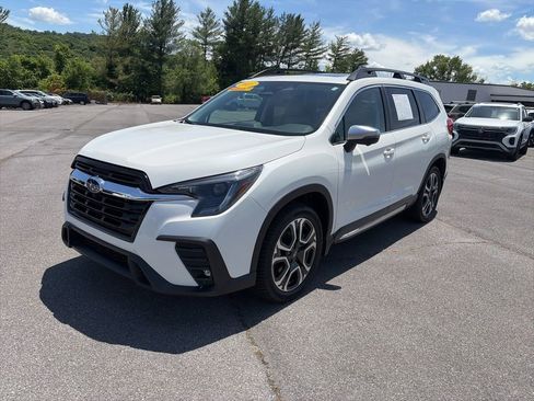 Used 2023 Subaru Ascent Limited w/ Technology Package AWD/4WD image 1