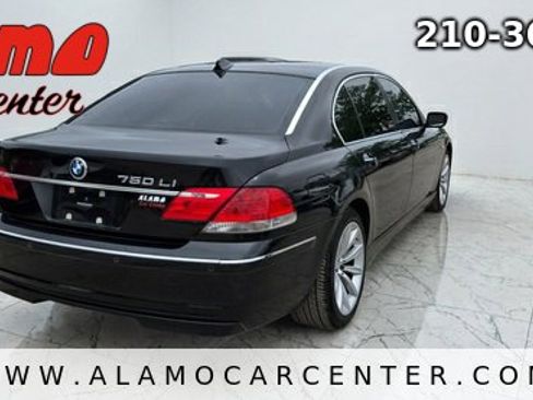 Used 2008 BMW 750Li w/ Luxury Seating Pkg RWD image 5
