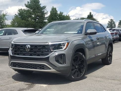 New 2026 Volkswagen Atlas Cross Sport SE FWD image 32