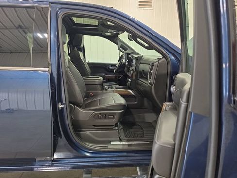 Used 2022 Chevrolet Silverado 3500 High Country w/ Safety Package II AWD/4WD image 39