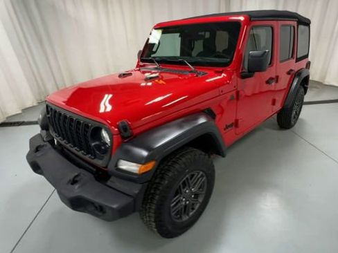 Used 2024 Jeep Wrangler Sport S image 4