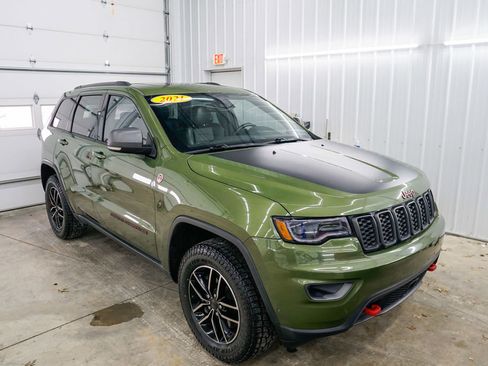 Used 2021 Jeep Grand Cherokee Trailhawk w/ Trailhawk Luxury Group image 1