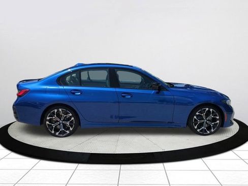 Used 2026 BMW 330i Sedan w/ M Sport Package RWD image 2