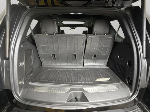 Used 2024 Chevrolet Tahoe RST w/ Luxury Package RWD image 30