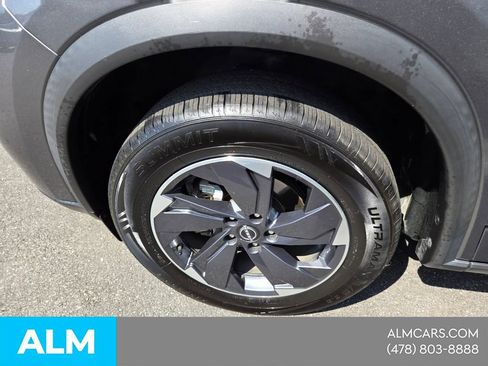 Used 2024 Nissan Rogue SV FWD image 30