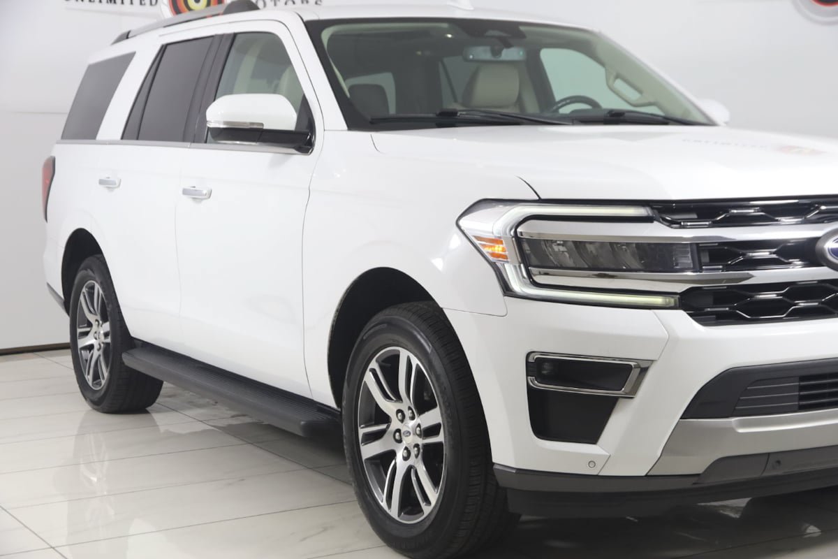 Used 2024 Ford Expedition Limited AWD/4WD image 35