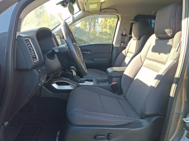 Used 2024 Nissan Frontier SV w/ SV Convenience Package AWD/4WD image 2