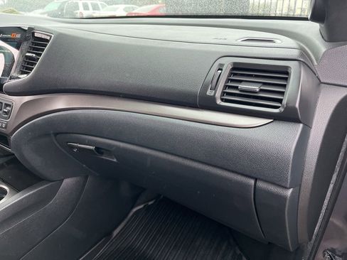 Used 2021 Honda Passport Sport image 29