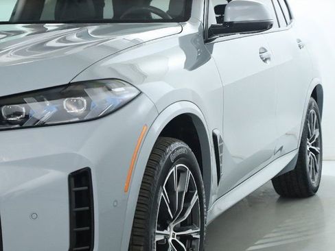 Used 2025 BMW X5 xDrive40i image 4