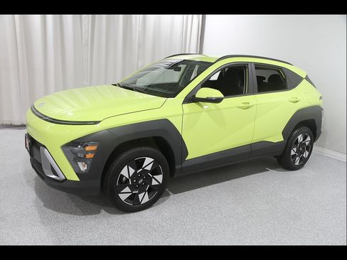 Certified 2024 Hyundai Kona SEL w/ Convenience Package AWD/4WD image 3