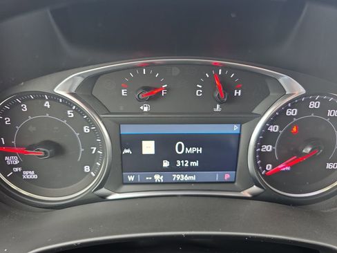 Certified 2024 GMC Terrain SLT w/ Infotainment Package II AWD/4WD image 18