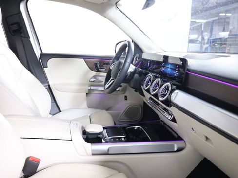 Used 2023 Mercedes-Benz GLB 250 image 65