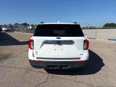 Used 2020 Ford Explorer XLT w/ Comfort Package AWD/4WD image 6