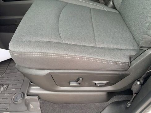 New 2026 RAM 2500 Big Horn AWD/4WD image 18