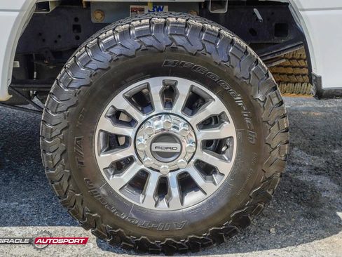 Used 2021 Ford F250 Lariat image 14